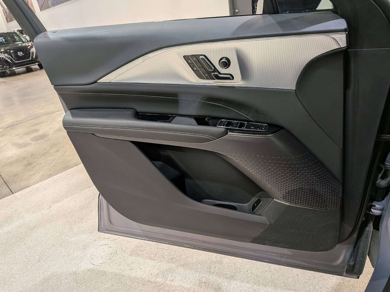 Cadillac LYRIQ 4dr Tech w/1SA 2024 Gris Val-David - photo #33