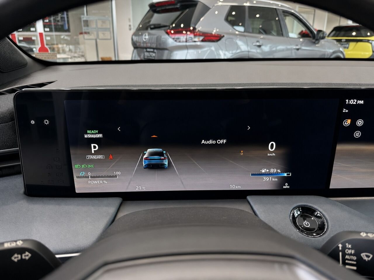 Nissan LEAF SV+ TA 2026 Blanc Everest nacré triple couche Châteauguay - photo #10