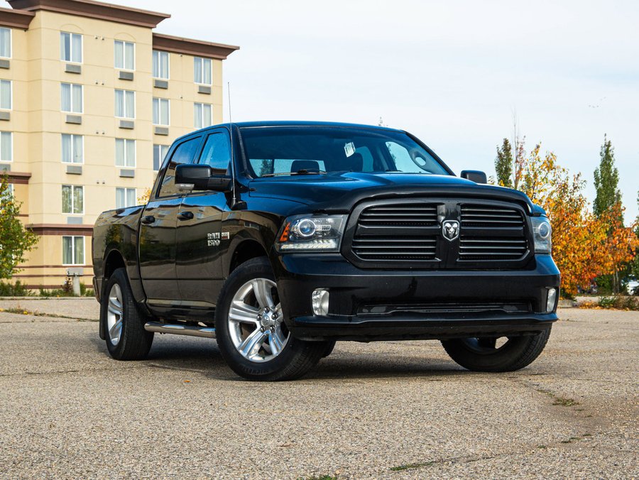 2017 Ram 1500 Sport 5.7L Hemi | Remote Start Black