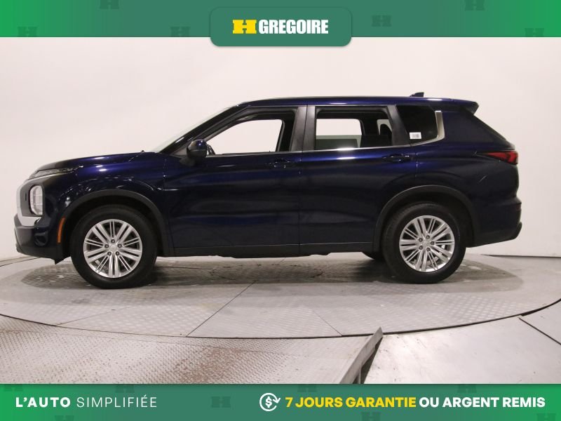 2022 Mitsubishi Outlander Blue Blainville - photo #4