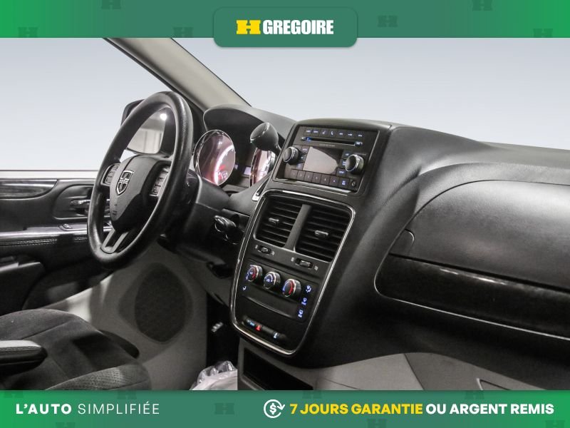 2019 Dodge GR Caravan Blue Saint-Eustache - photo #29
