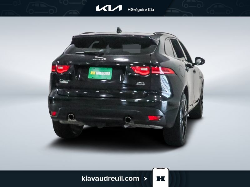 Jaguar F-PACE 2017 Noir Blainville - photo #6