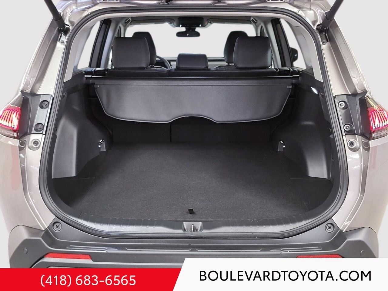 2026 Toyota RAV4 531879-12 | XLE, AWD Brown Québec - photo #19