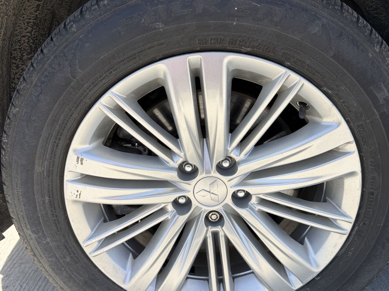 Mitsubishi Outlander PHEV SE S-AWC 2025 Argent Châteauguay - photo #24