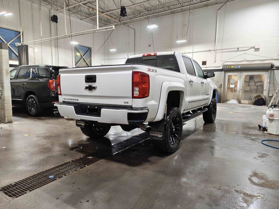 2017 Chevrolet Silverado 1500 LTZ Plus 6.2L Z71 | Aftermarket 6in BDS Lift Kit White