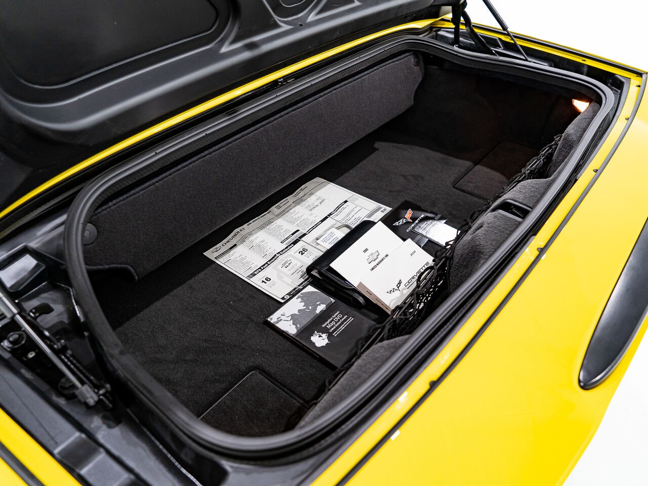 Chevrolet Corvette With only 900km (563mi) From new with window sticker 2008 Jaune Kirkland - photo #60