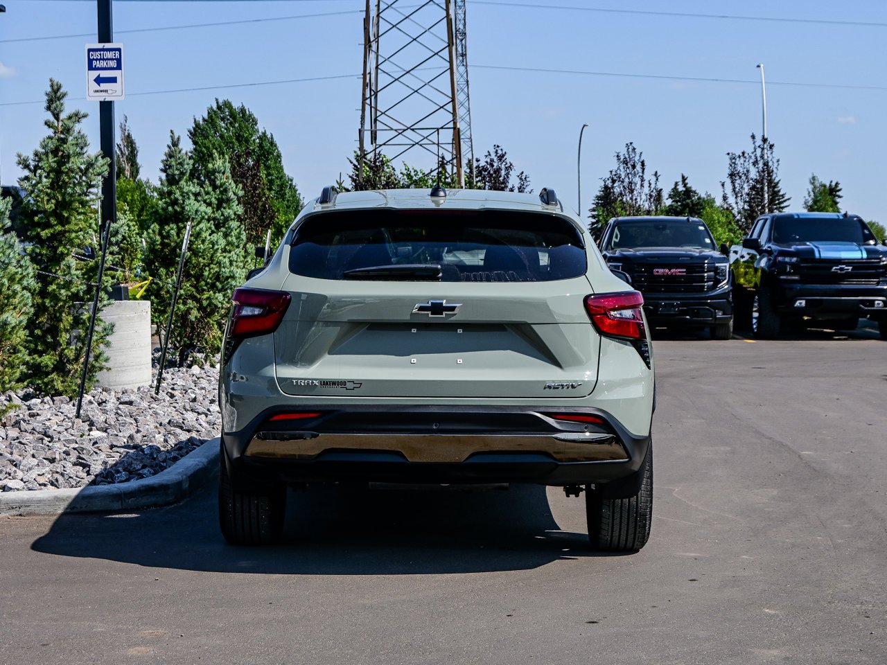 2025 Chevrolet Trax FWD 4dr ACTIV Green Sherwood Park - photo #11