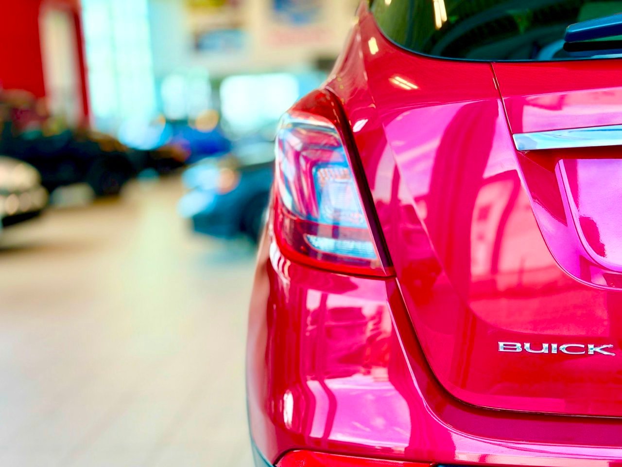 Buick Encore 2017 Rouge Notre-Dame-des-Prairies - photo #12