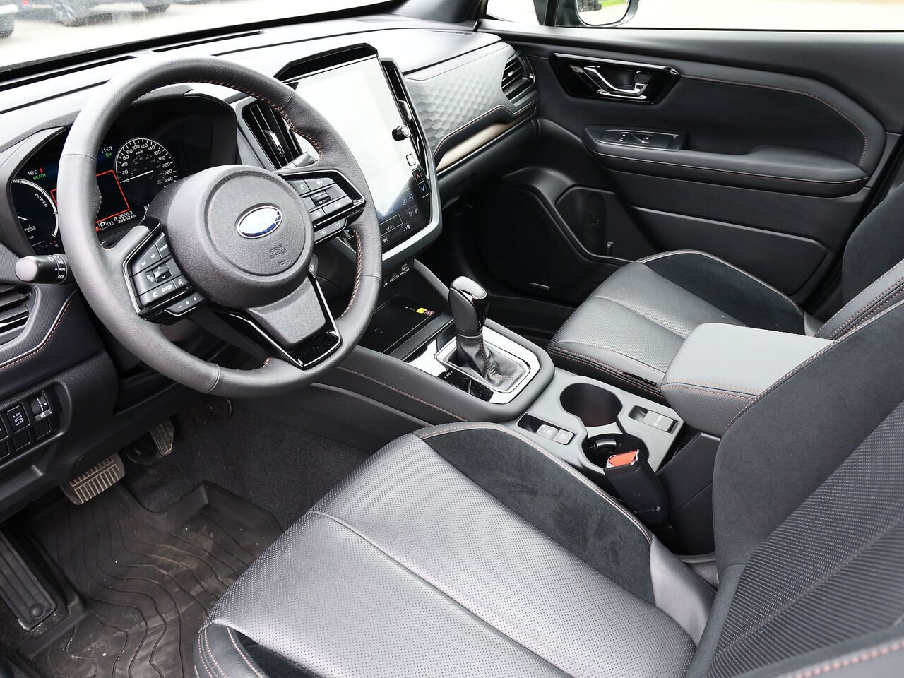 Subaru Forester Premier e_BOXER hybride 2025 Noir Saint-Hyacinthe - photo #10