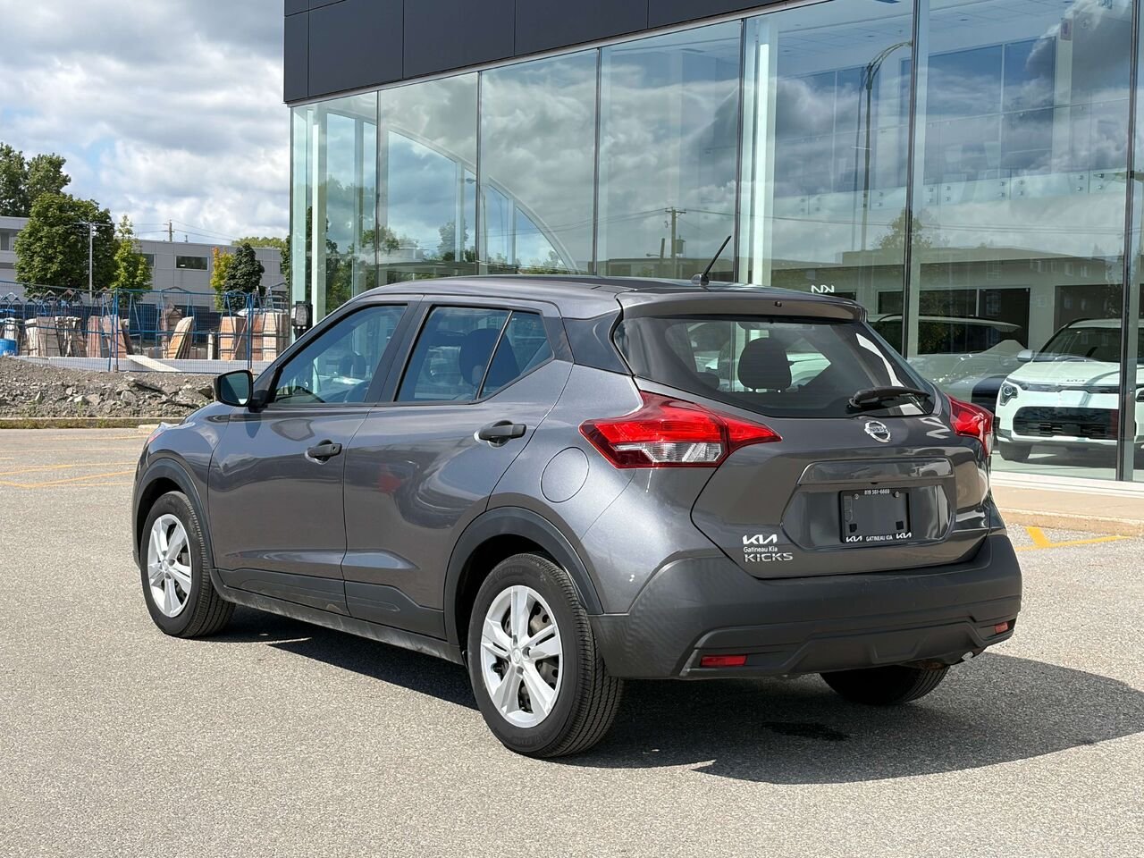 2019 Nissan Kicks Grey Gatineau - photo #3