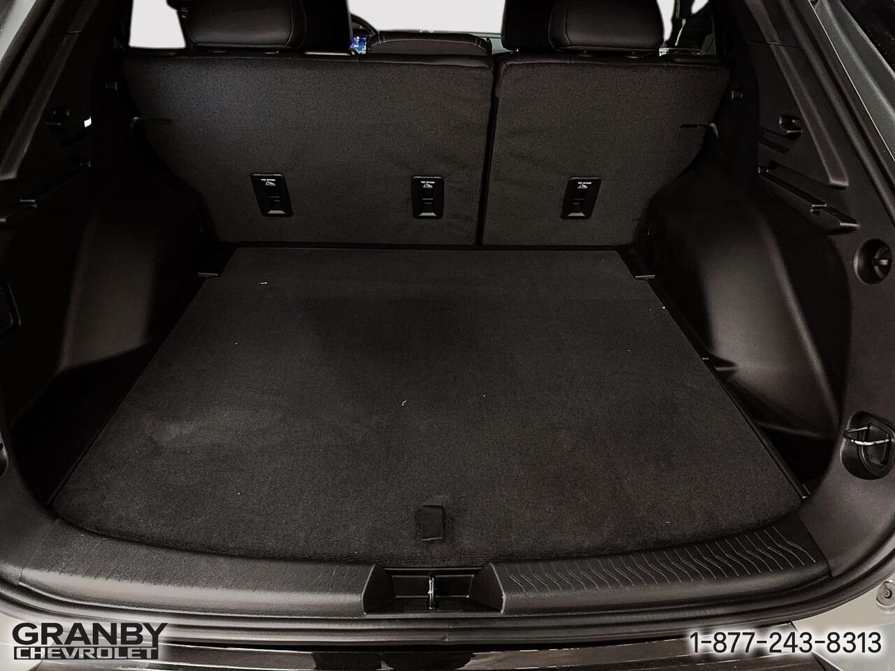 CHEVROLET CHEVROLET EQUINOX EV EQUINOX EV LT1 eAWD W/PCY (2LT) | 2027 GRIS STERLING METALLISE Granby - photo #8