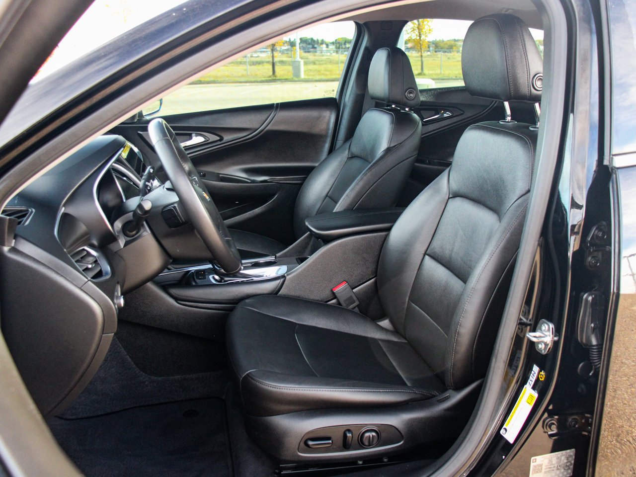 2019 Chevrolet Malibu 4dr Sdn LT w/1LT Black Sherwood Park - photo #28