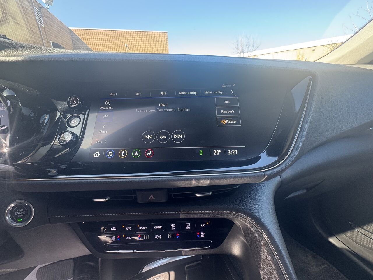 BUICK ENVISION AVENIR Avenir 4 portes TI 2023 Rouge Ottawa & Gatineau - photo #7