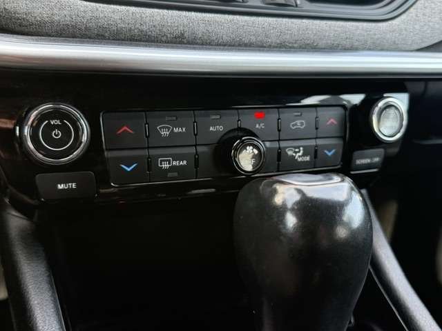 2022 Jeep Compass Grey Saint-Basile-le-Grand - photo #13