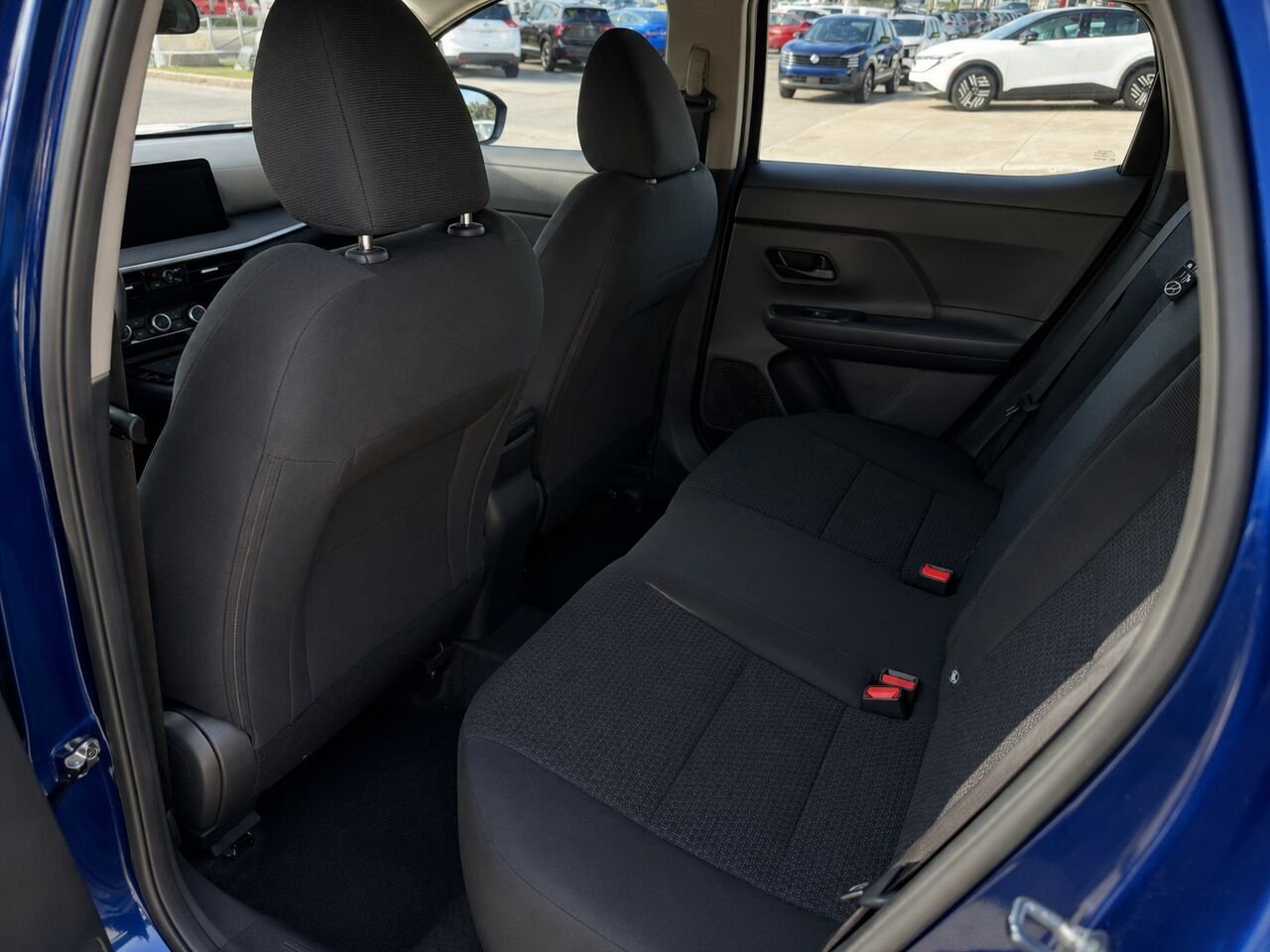 2026 Nissan Kicks KICKS S AWD Deep Blue Pearl Châteauguay - photo #15