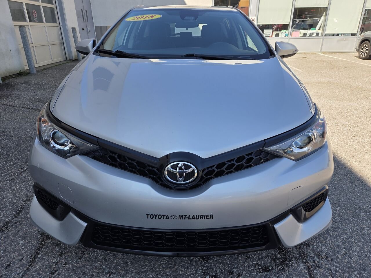 2018 Toyota COROLLA IM Silver Mont-Laurier - photo #1