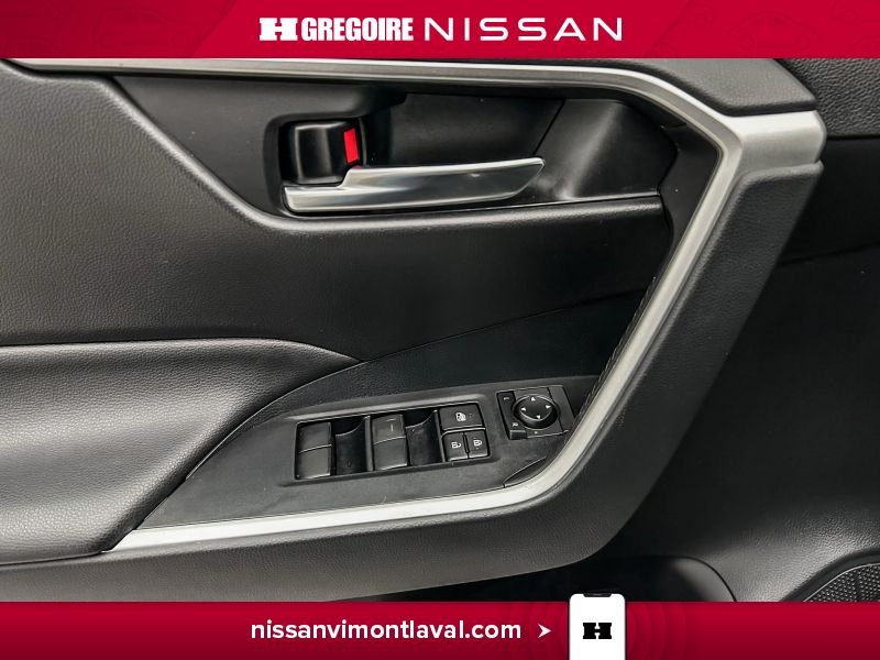 2021 Toyota Rav 4 Black Laval - photo #24