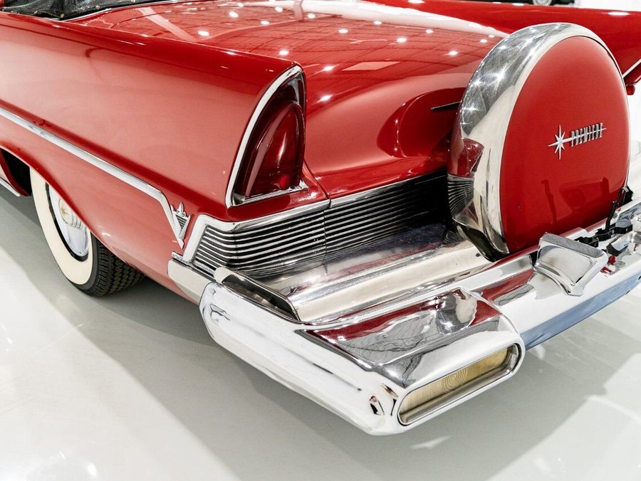 Lincoln Premiere 1957 1957 Rouge
