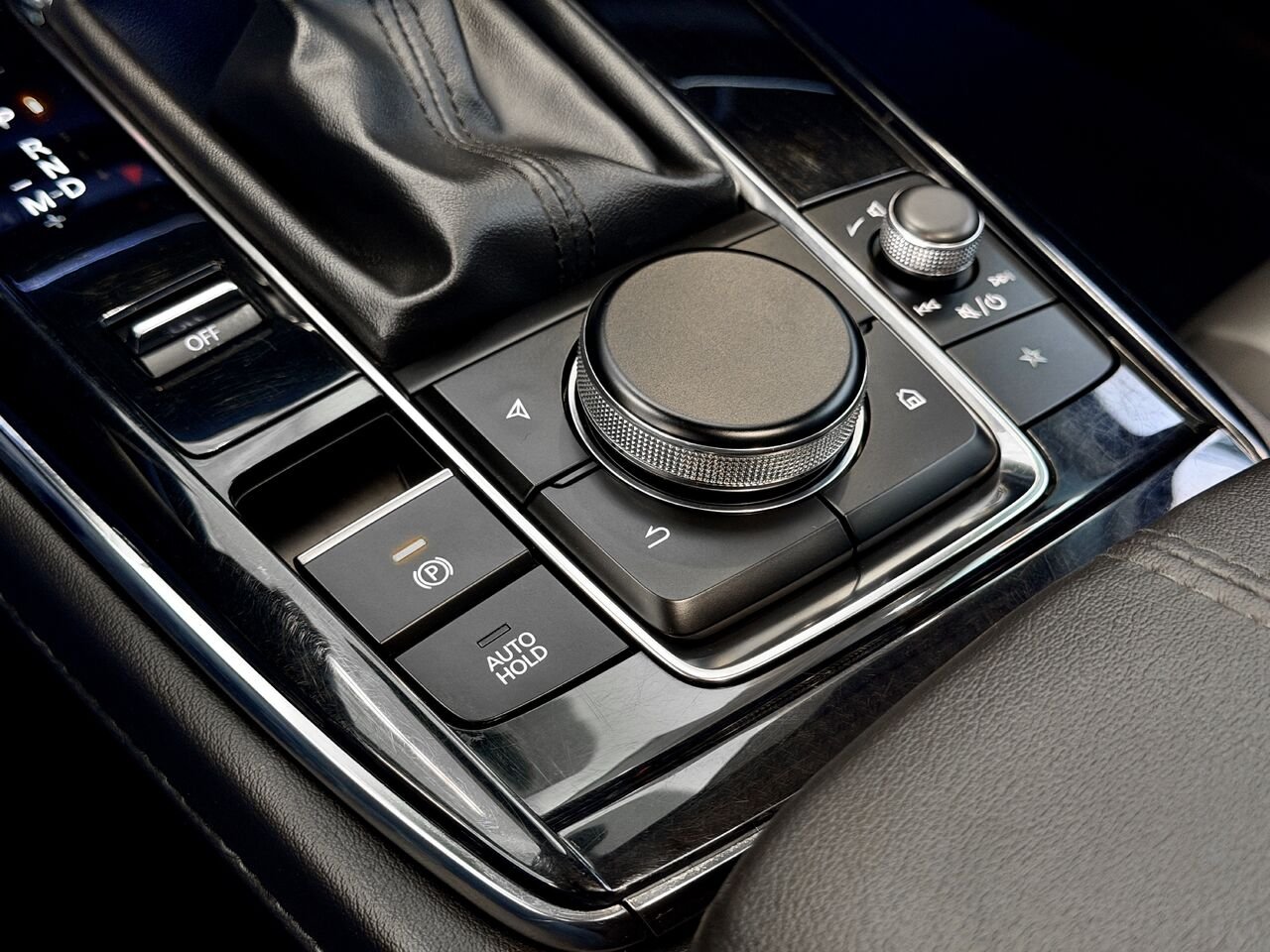 Mazda CX-30 GS-LUXE 2024 Bleu Notre-Dame-des-Prairies - photo #30