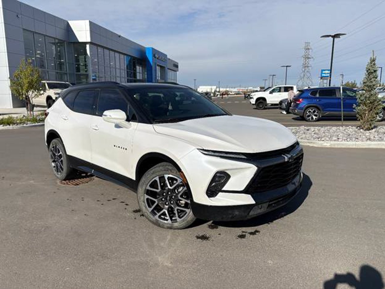 2024 Chevrolet Blazer AWD 4dr RS White Sherwood Park - photo #1
