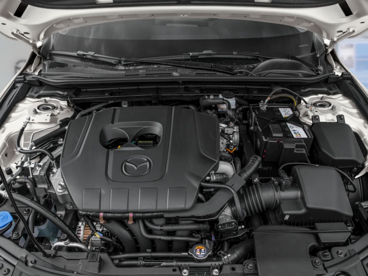 2026 Mazda Mazda3 GS TA Jet Black Mica Laval - photo #10