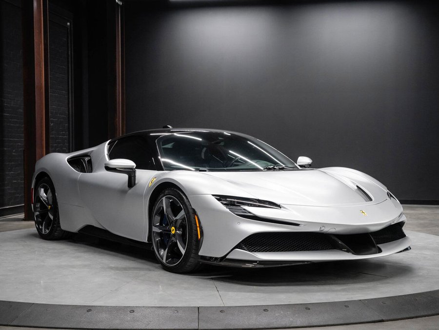 2022 Ferrari SF90 Stradale 2022 Grey