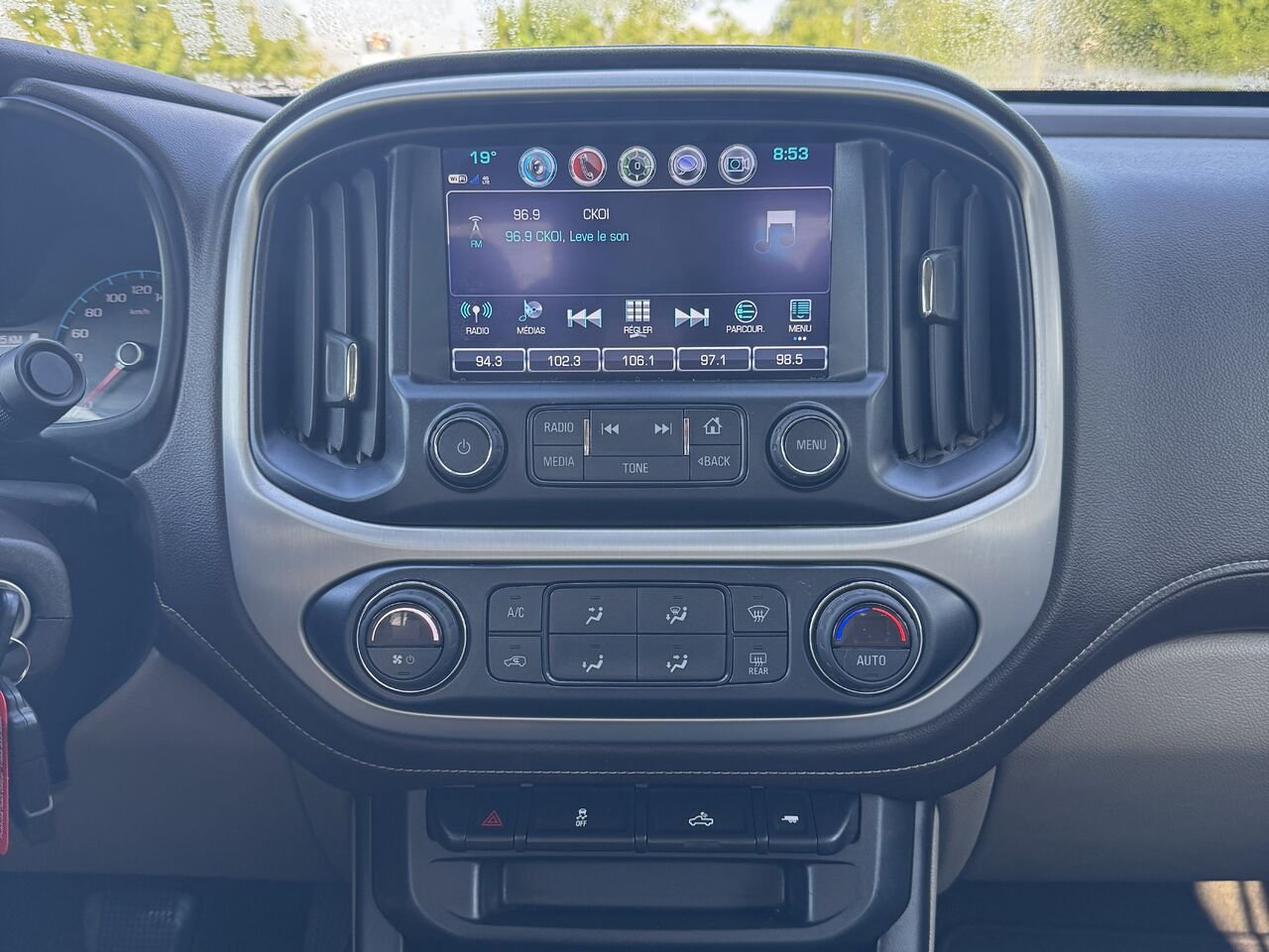 GMC Canyon SLE 2018 Blanc Granby - photo #19