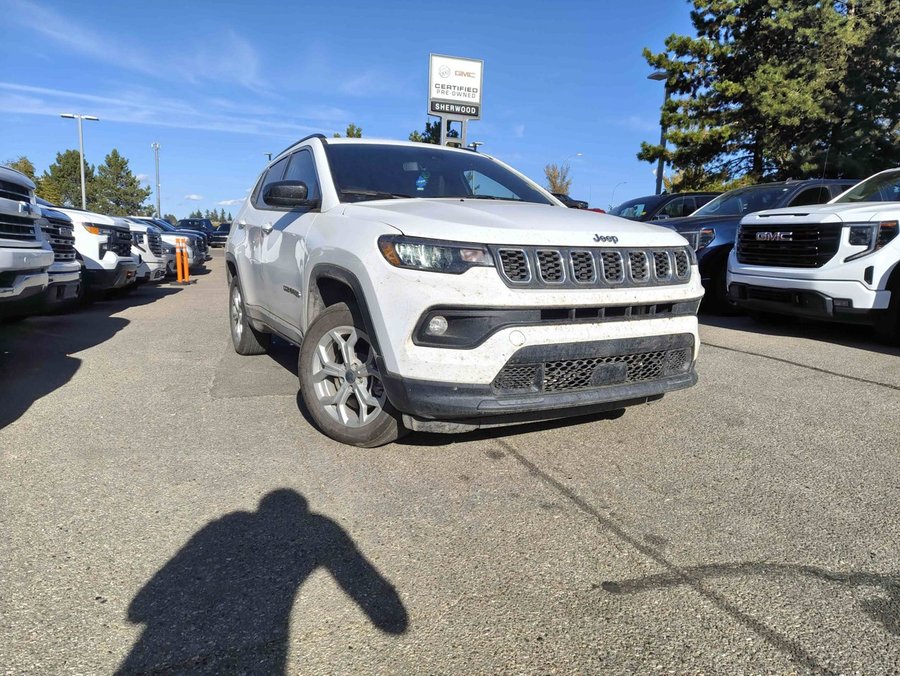 2026 Jeep Compass North 2.0T 4X4 | Heated Half Leather Seats/Steering Wheel White