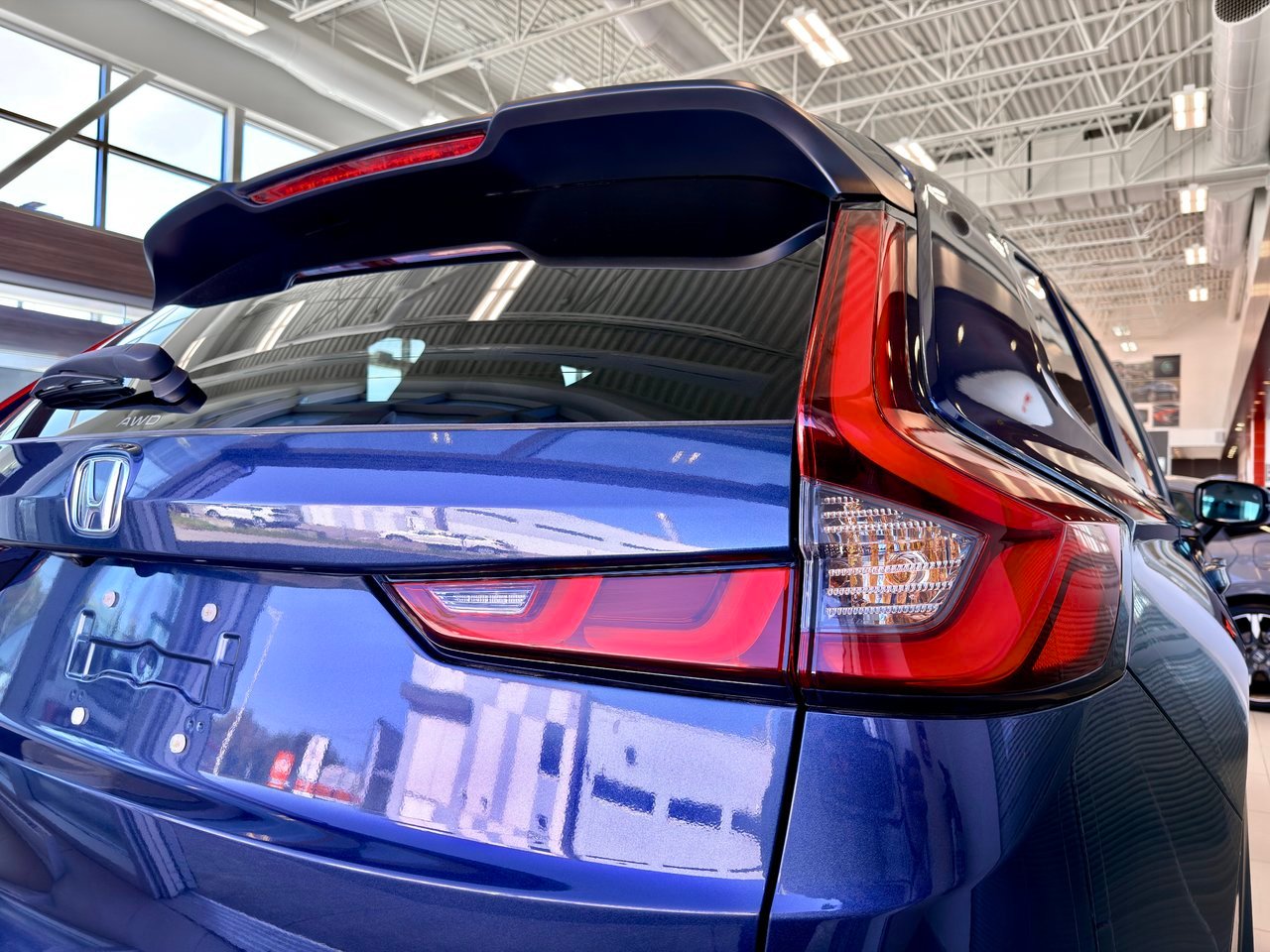 2024 Honda CR-V Hybrid Blue Notre-Dame-des-Prairies - photo #10