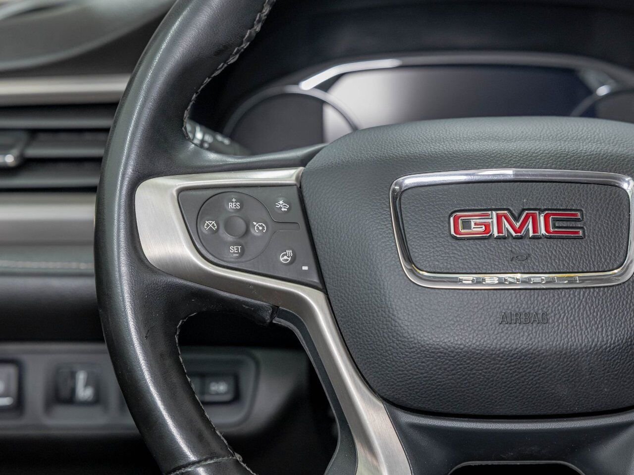 2023 GMC Acadia DENALI BLACK DIAMOND AWD *TOIT* NAV CUIR BOSE HUD Black Saint-Jérôme - photo #15