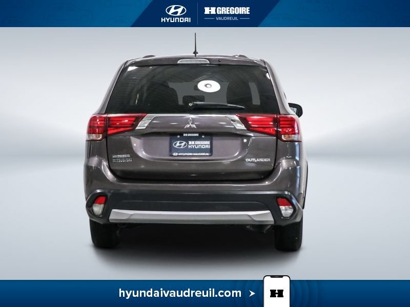 Mitsubishi Outlander 2016 Brun Saint-Eustache - photo #8