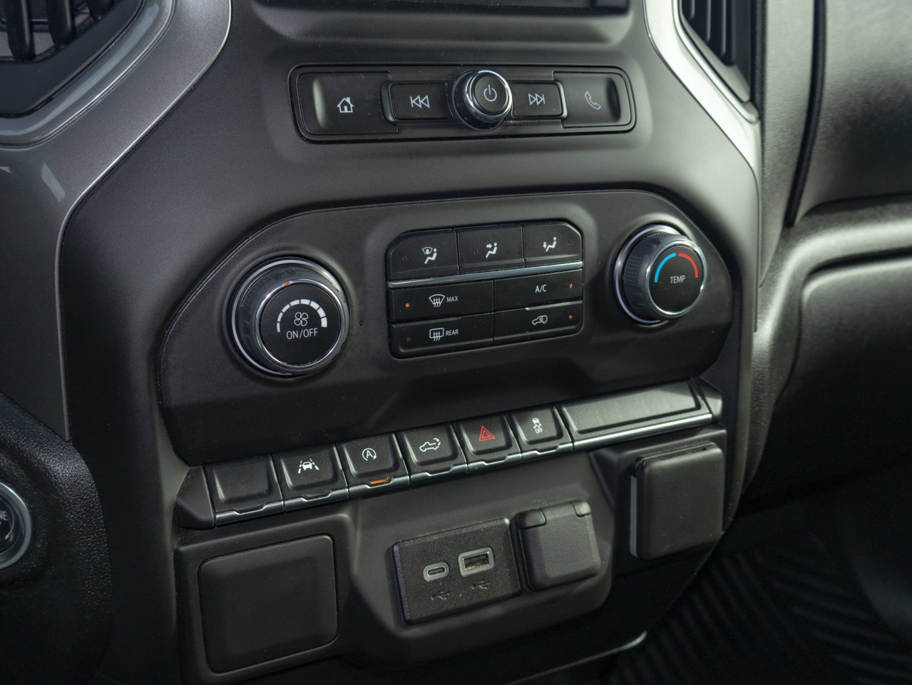 2024 Chevrolet Silverado 1500 4WD Crew Cab 147 Custom Grey Sherwood Park - photo #25