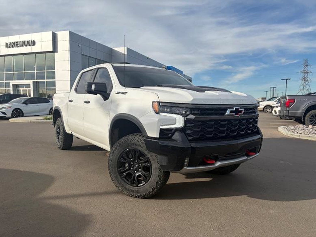 2023 Chevrolet Silverado 1500 4WD Crew Cab 147 ZR2 White Sherwood Park - photo #1