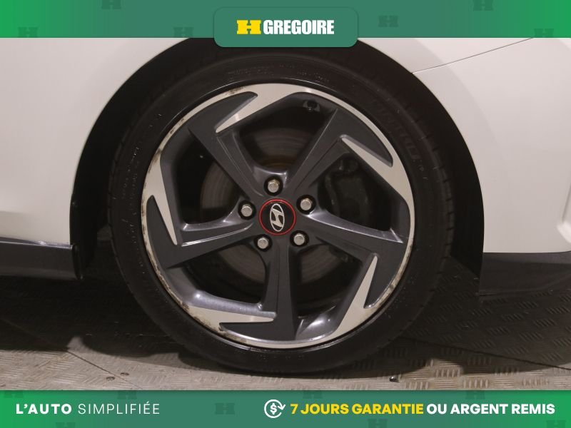 2019 Hyundai Veloster White Blainville - photo #32