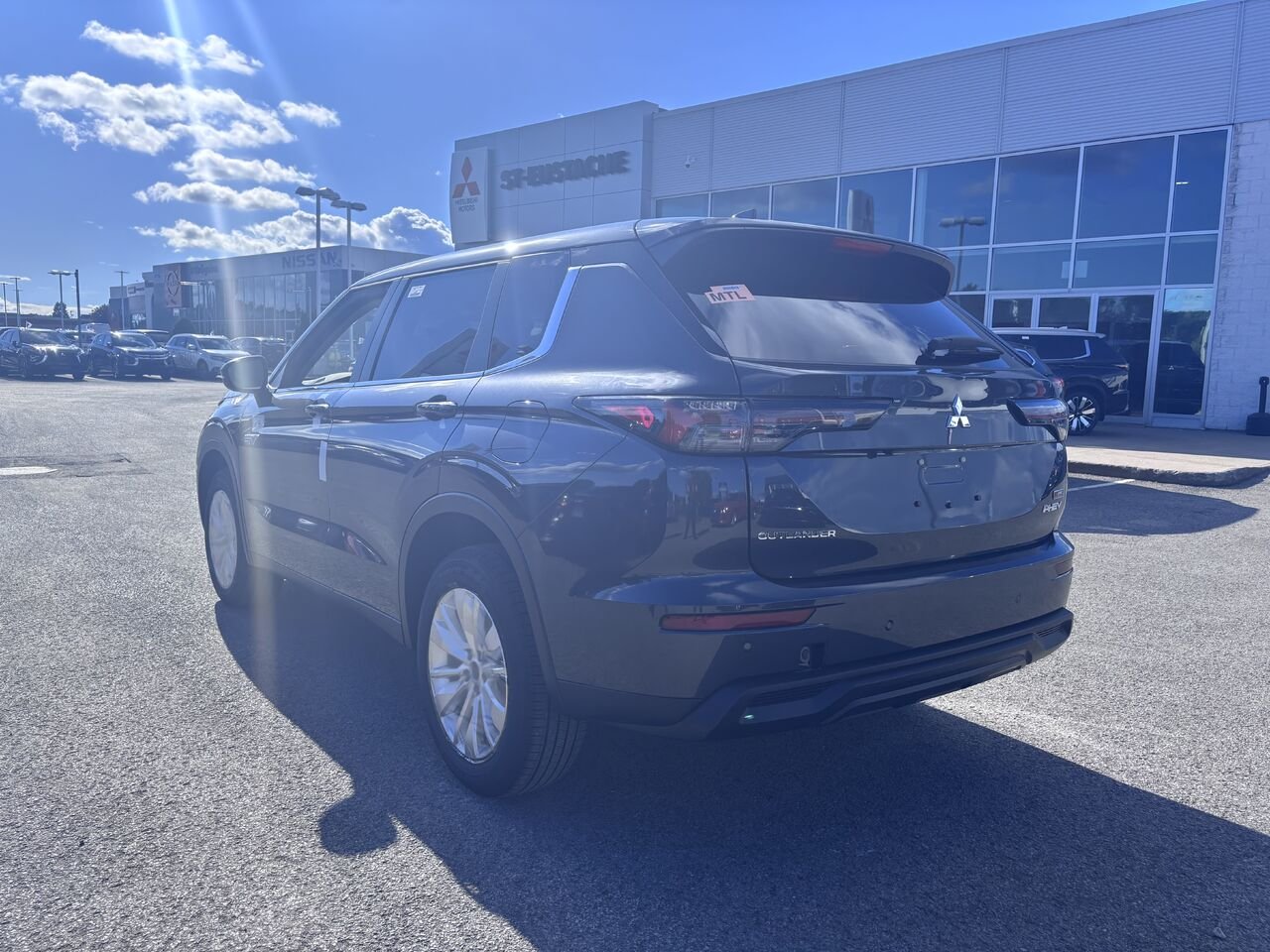 2026 Mitsubishi Outlander Plug-In Hybrid Graphite Grey Metallic Saint-Eustache - photo #3