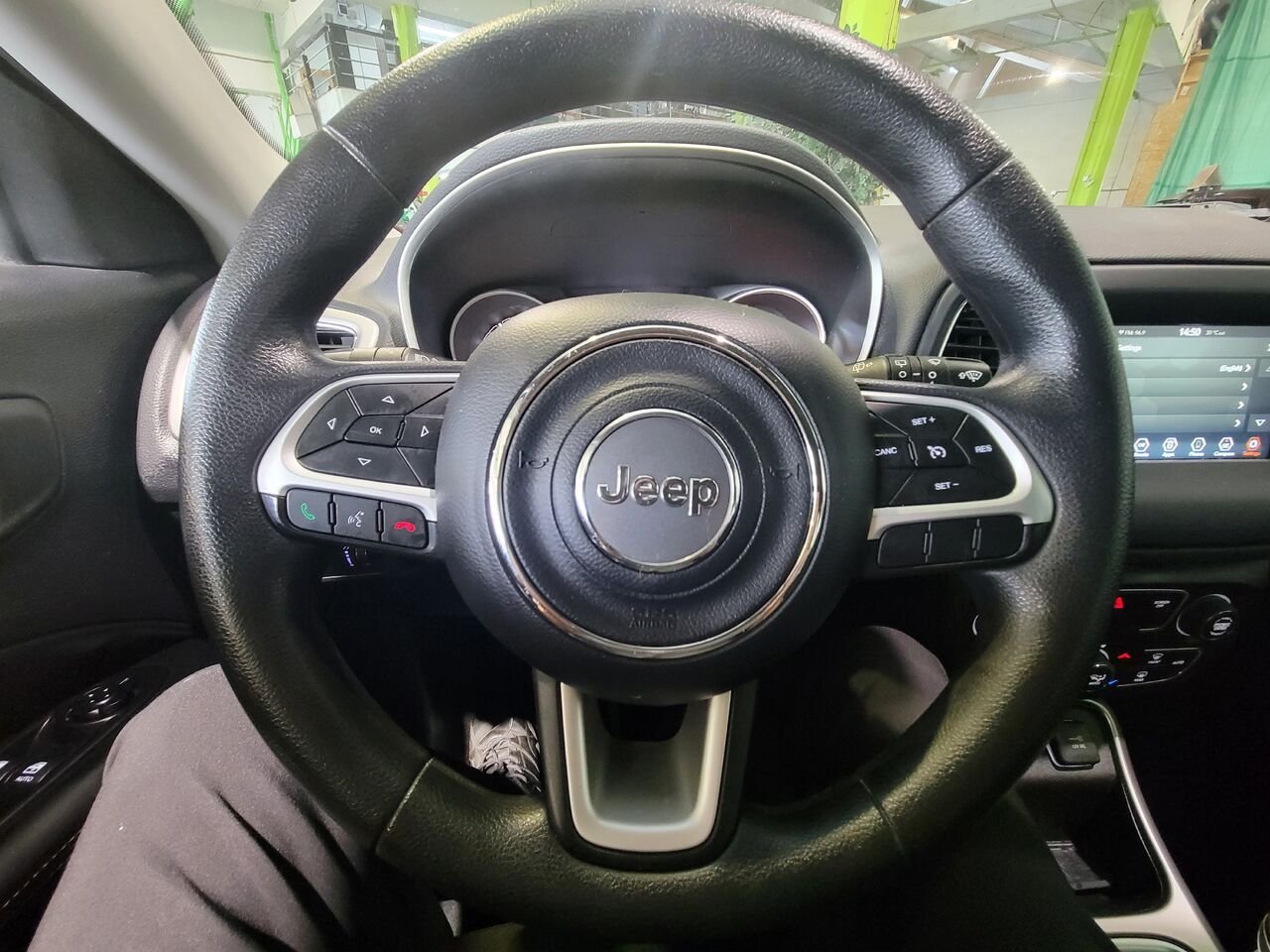 2020 Jeep Compass Black  - photo #15