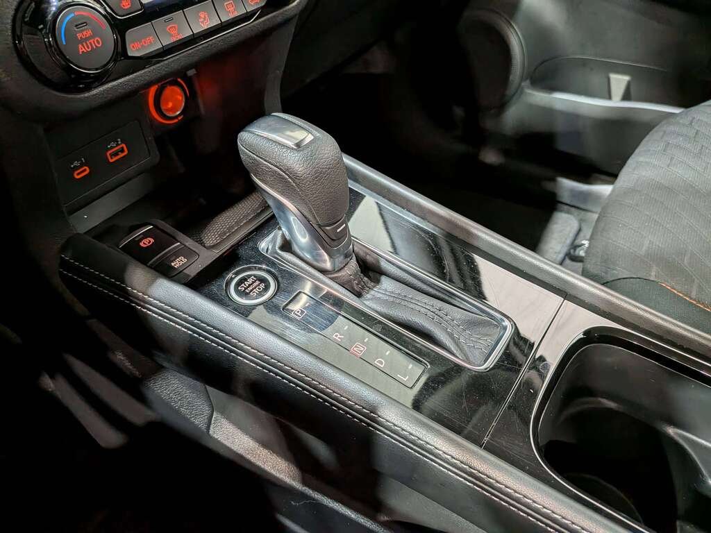 2024 Nissan Kicks SR FWD Black Val-David - photo #27