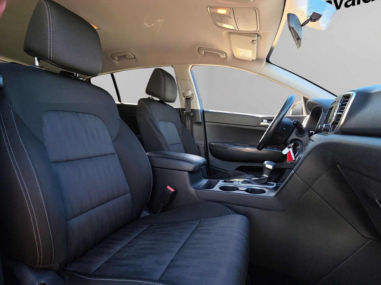 2017 Kia Sportage LX 4 portes TI, écran tactile, commande audio au volant, cruise control Blue Val-David - photo #15