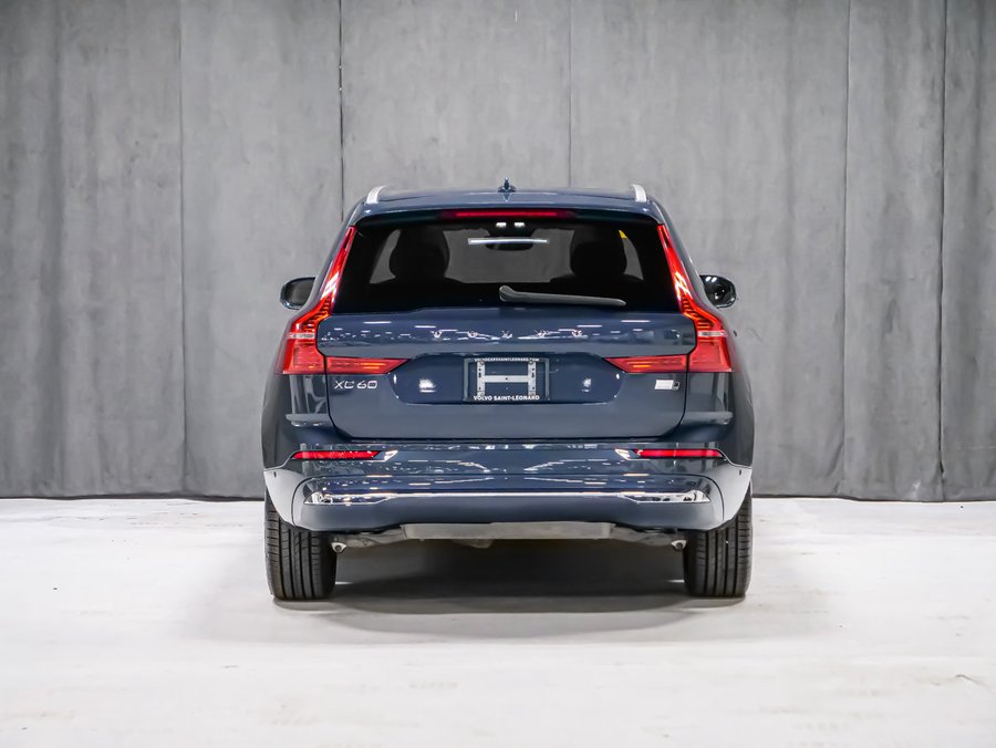 Volvo XC60 Recharge Plus Bright Theme 2023 Bleu