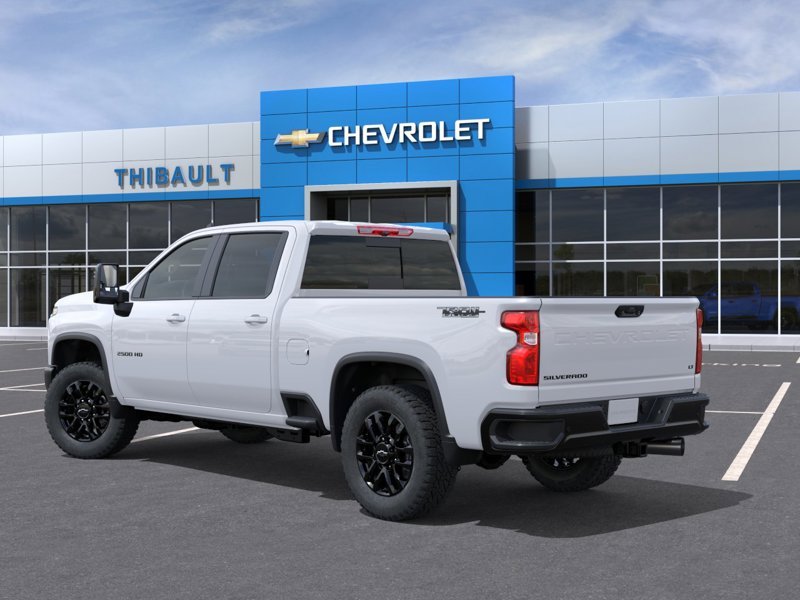 2026 CHEVROLET SILVERADO 2500HD LT cabine multiplace 4RM 159 po White Sherbrooke - photo #2
