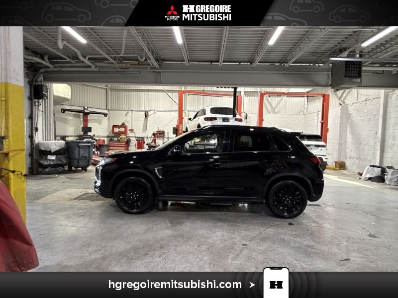 2020 Mitsubishi RVR Black Saint-Eustache - photo #4