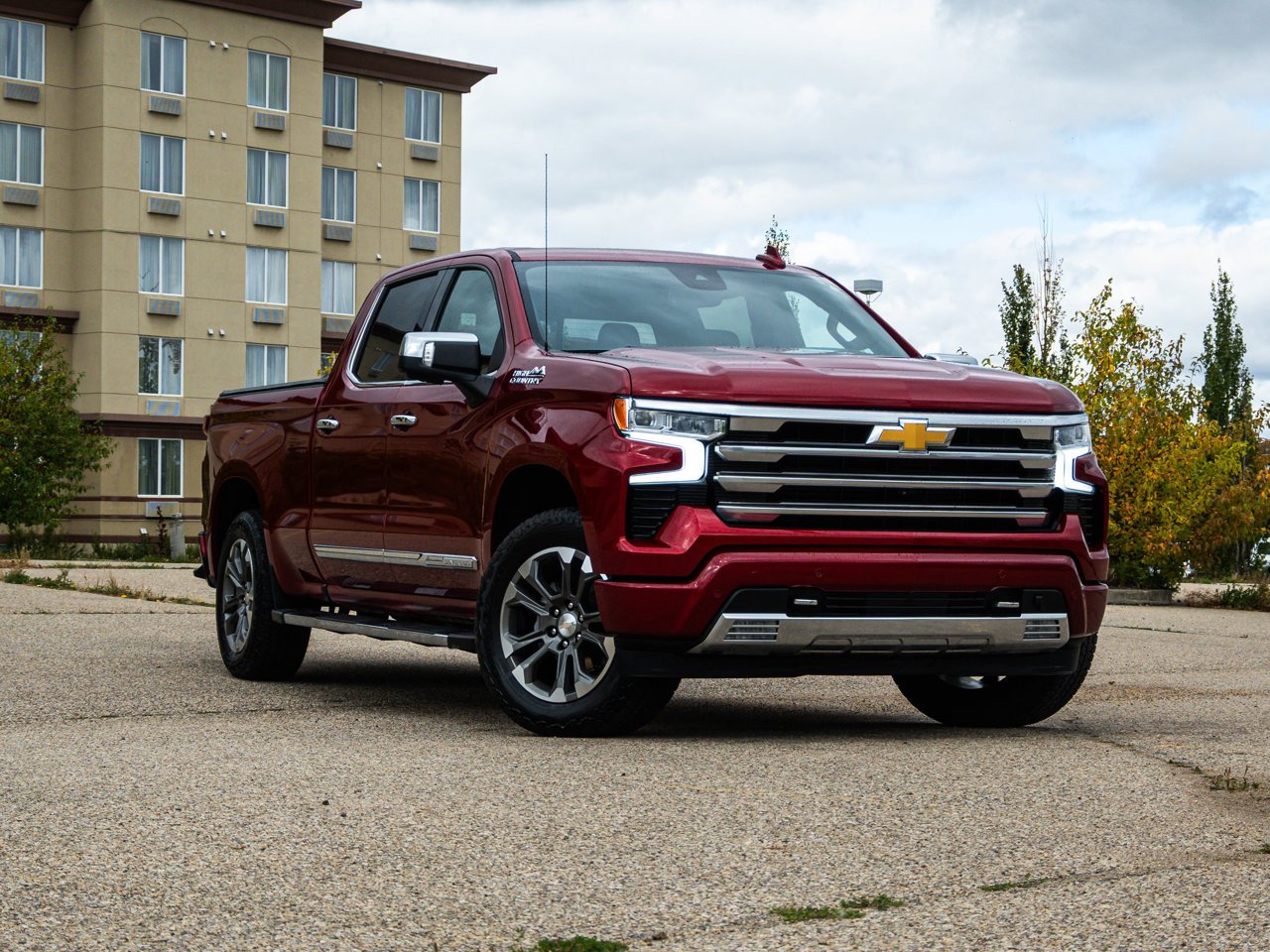 2024 Chevrolet Silverado 1500 4WD Crew Cab 147 High Country Red Sherwood Park - photo #1