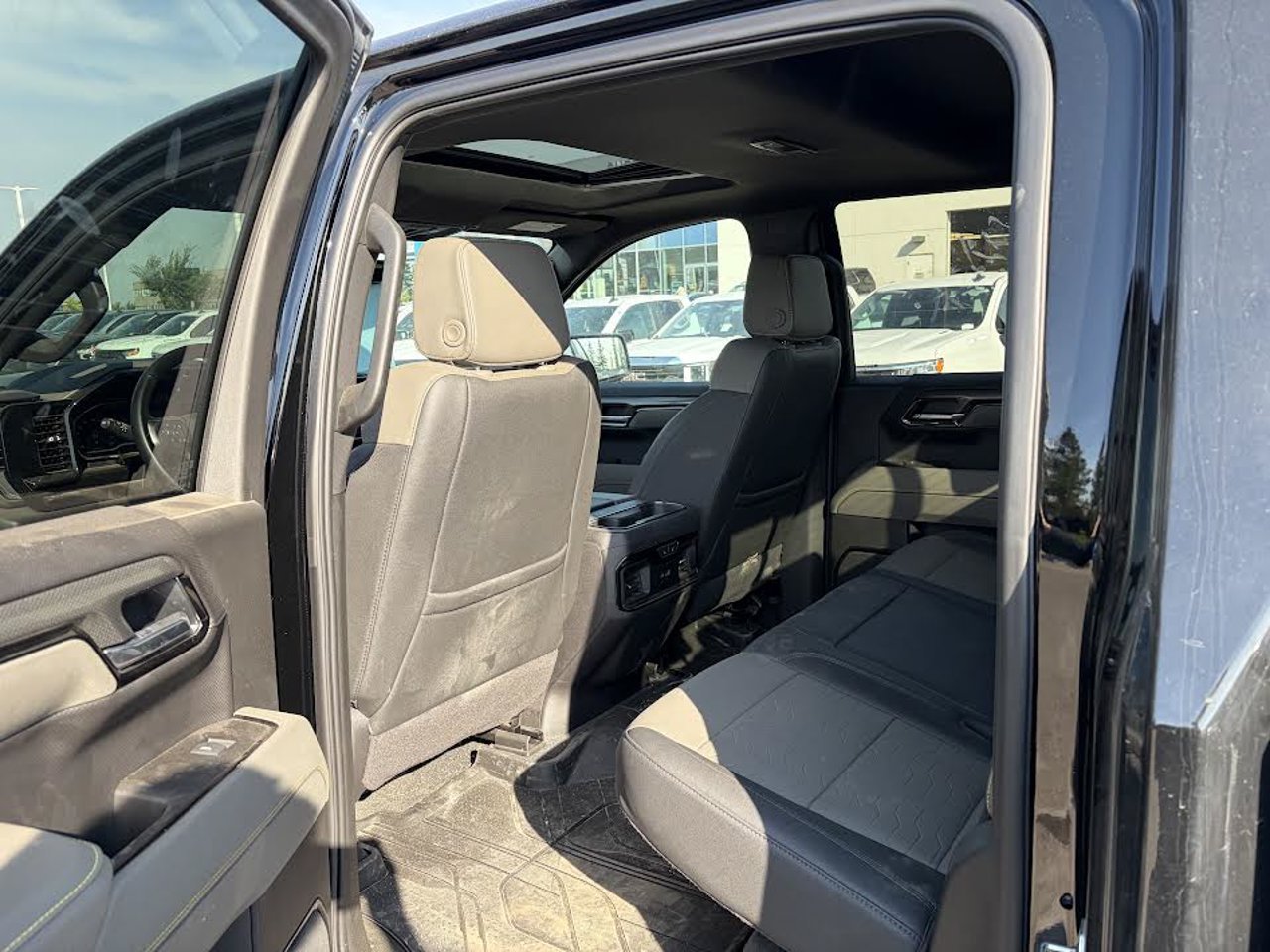 2025 Chevrolet Silverado 1500 4WD Crew Cab 147 ZR2 Black Sherwood Park - photo #5