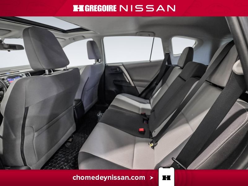 Toyota Rav 4 2013 Blanc Laval - photo #24