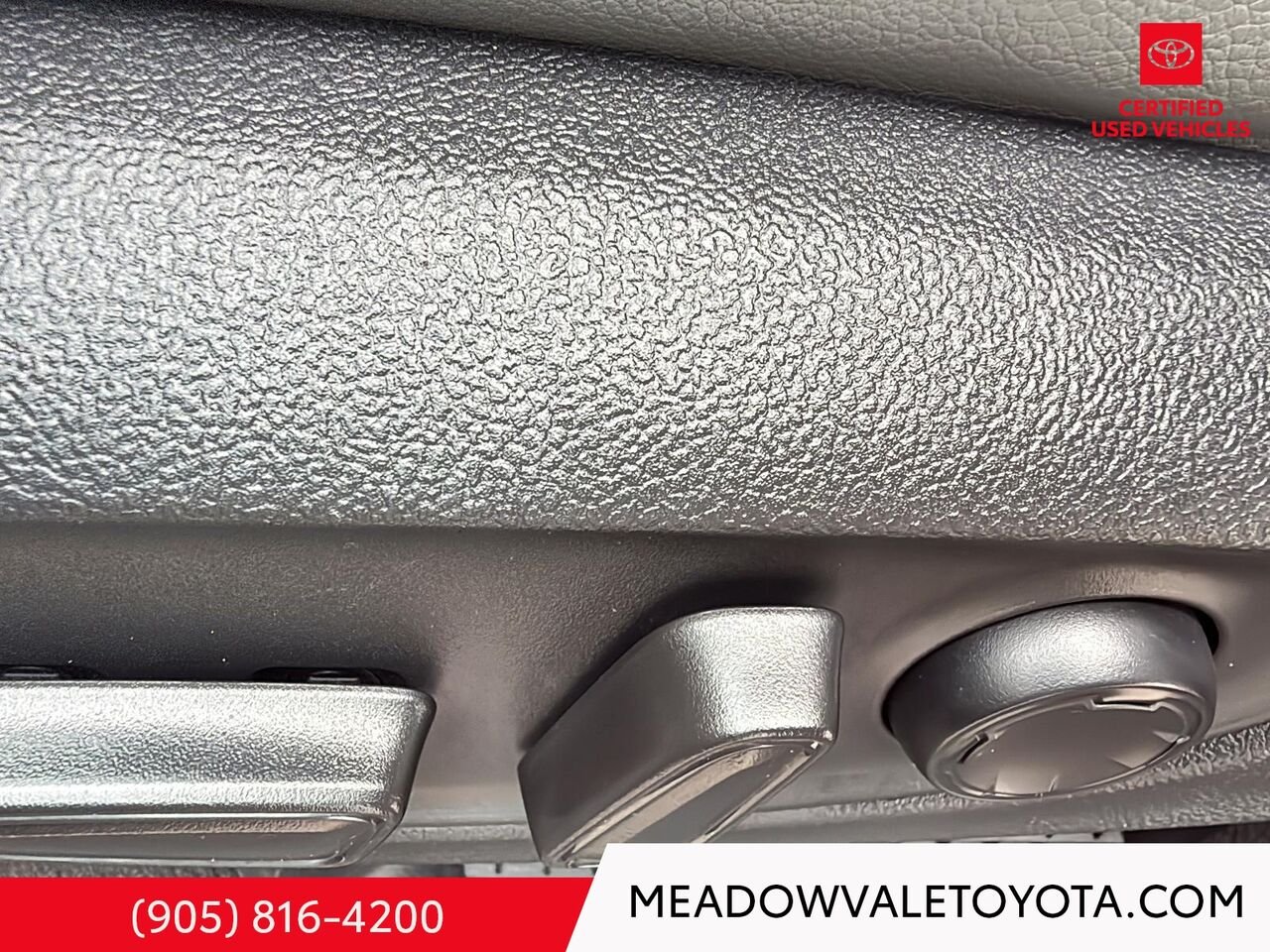 2024 Toyota Sienna Black Mississauga - photo #9