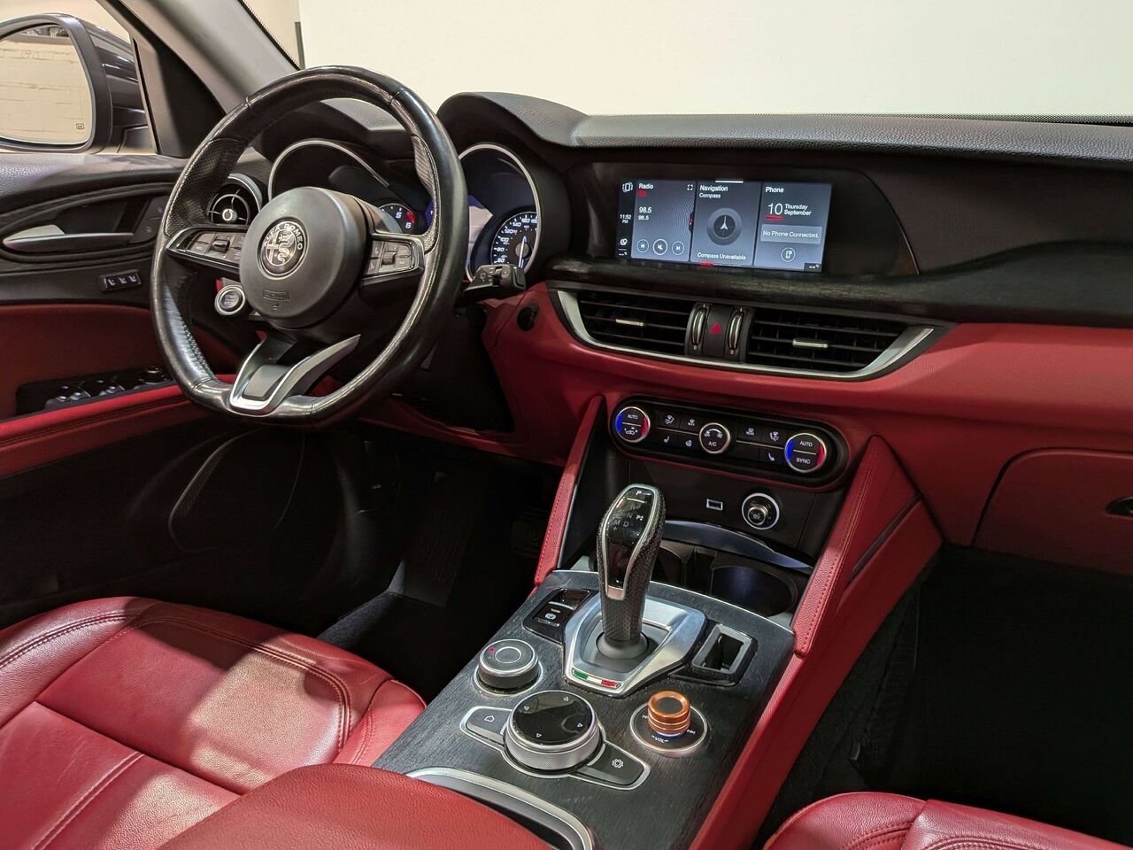 2020 Alfa Romeo Stelvio AWD Black Val-David - photo #18