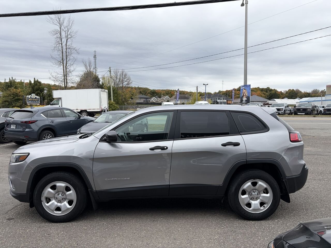 2019 Jeep Cherokee Sport 4x4 Silver Montmagny - photo #7