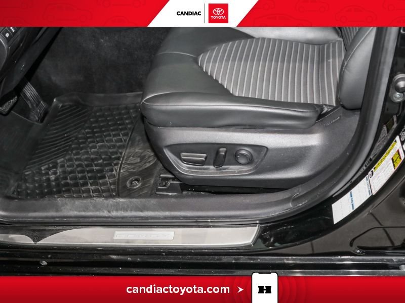 2023 Toyota Camry Black Laval - photo #16