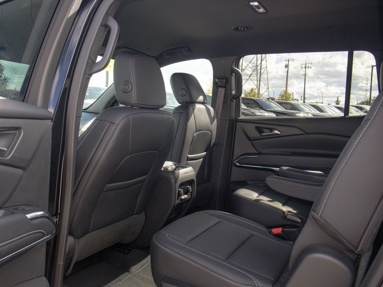 2026 Chevrolet Traverse AWD 4dr LT Black Sherwood Park - photo #31
