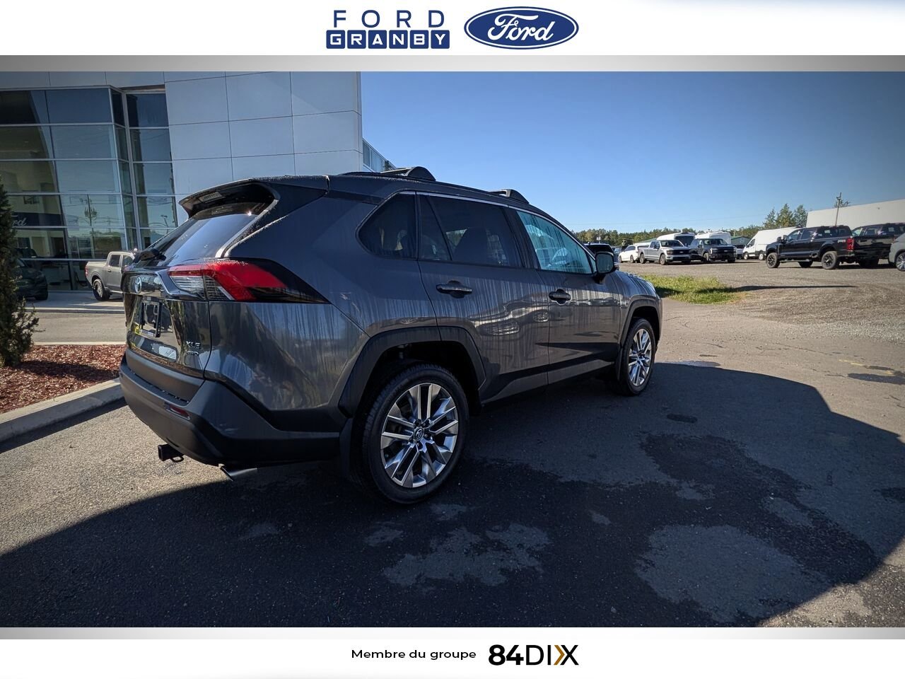2019 Toyota RAV4 Grey Granby - photo #6
